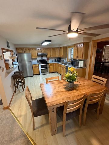 7 Canobieola Rd, Methuen, MA 01844