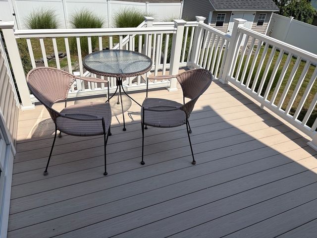 7 Canobieola Rd, Methuen, MA 01844