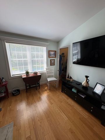 7 Canobieola Rd, Methuen, MA 01844