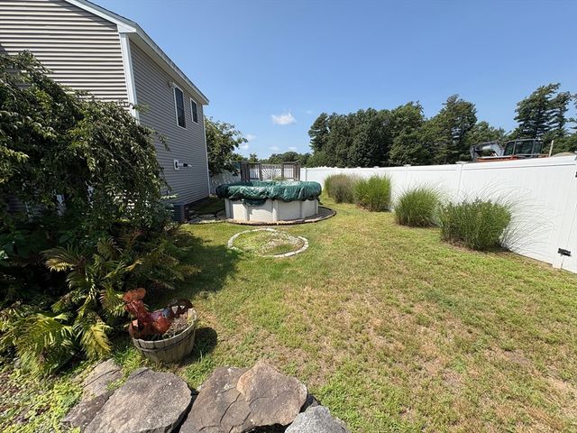 7 Canobieola Rd, Methuen, MA 01844