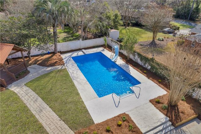 1808 Seminole Trail, Waycross, GA 31501