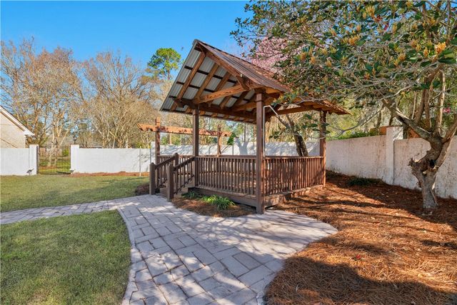 1808 Seminole Trail, Waycross, GA 31501