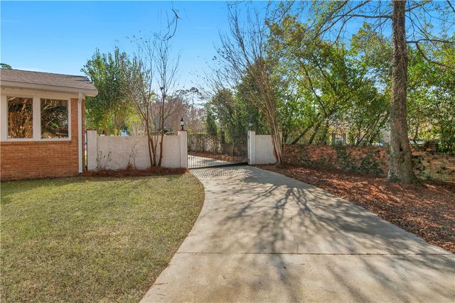 1808 Seminole Trail, Waycross, GA 31501