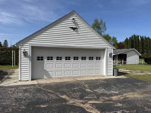 3621 TANNERY ROAD, Two Rivers, WI 54241