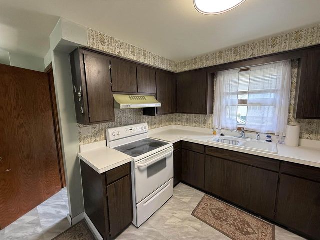 3621 TANNERY ROAD, Two Rivers, WI 54241
