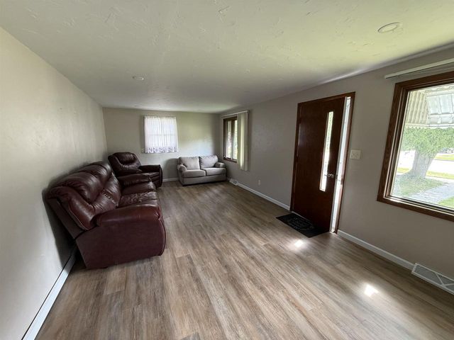 3621 TANNERY ROAD, Two Rivers, WI 54241