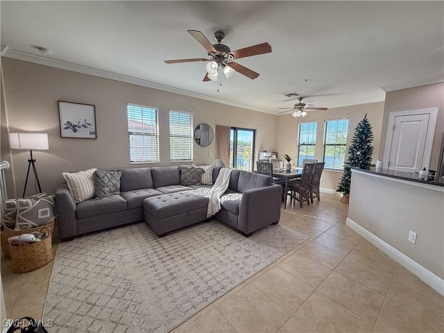 1439 Santiago CIR 2101, Naples, FL 34113