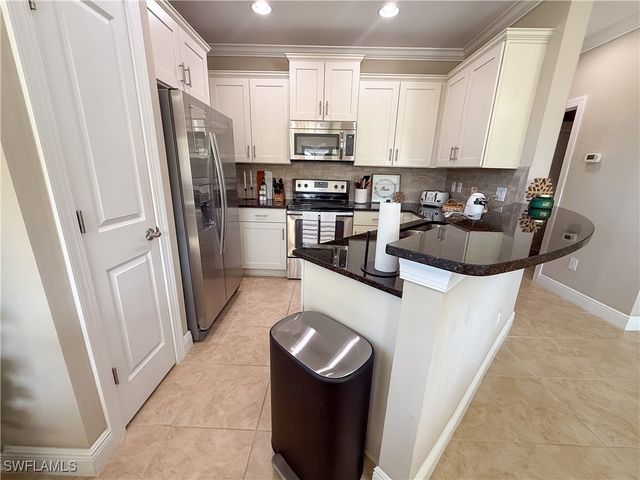 1439 Santiago CIR 2101, Naples, FL 34113