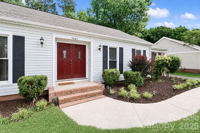 7441 Riding Trail Road, Charlotte, NC 28212