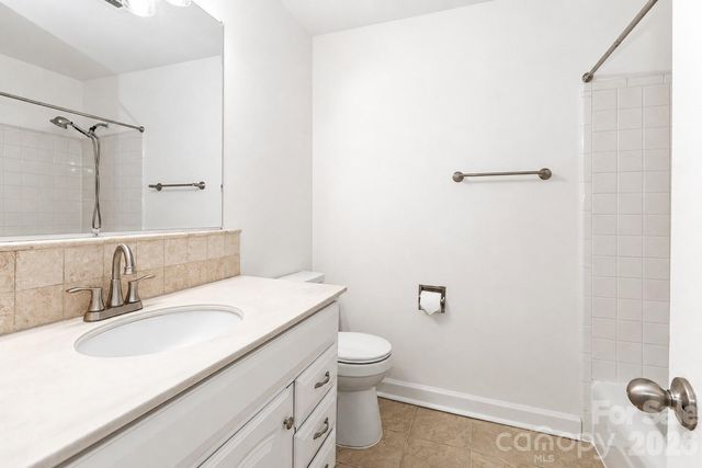 7441 Riding Trail Road, Charlotte, NC 28212