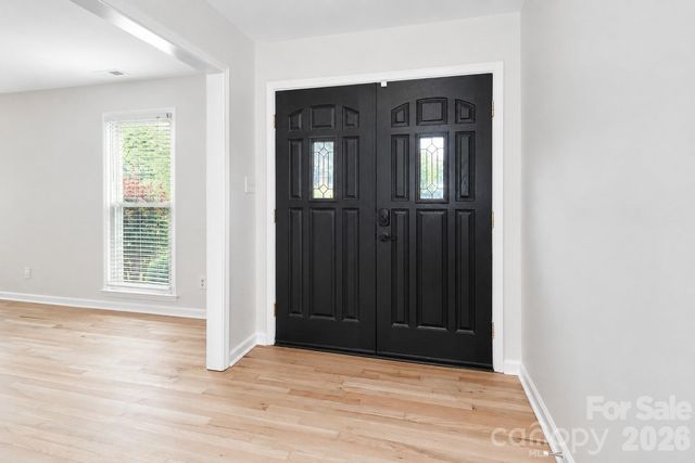 7441 Riding Trail Road, Charlotte, NC 28212