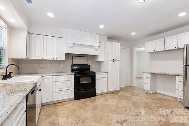 7441 Riding Trail Road, Charlotte, NC 28212