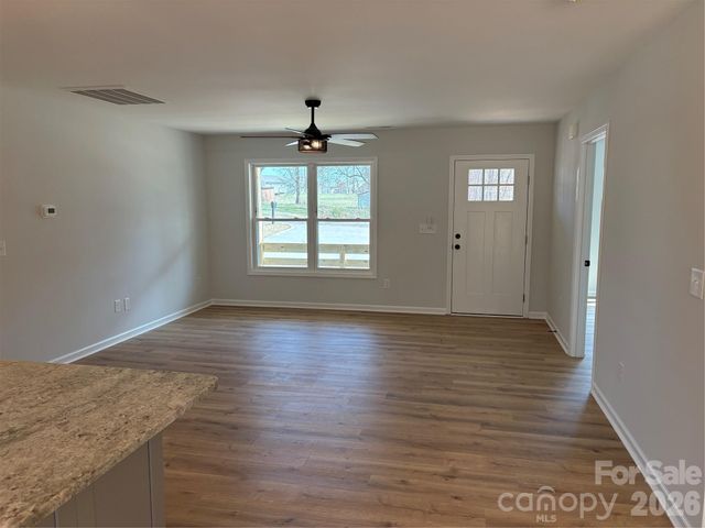 326 S Greenbriar Road, Statesville, NC 28625