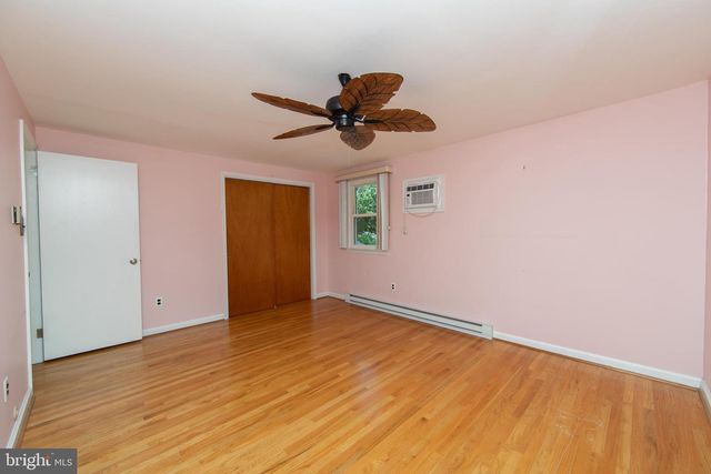 890 MANTUA BLVD, Sewell, NJ 08080