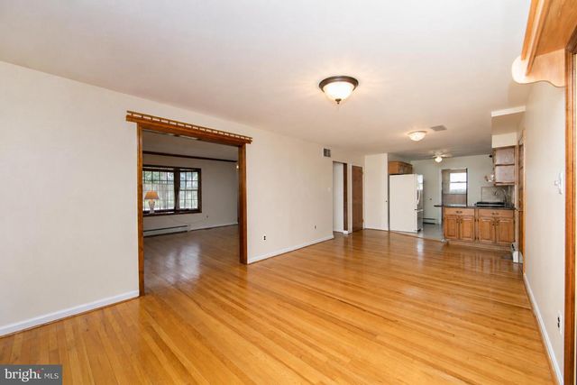 890 MANTUA BLVD, Sewell, NJ 08080