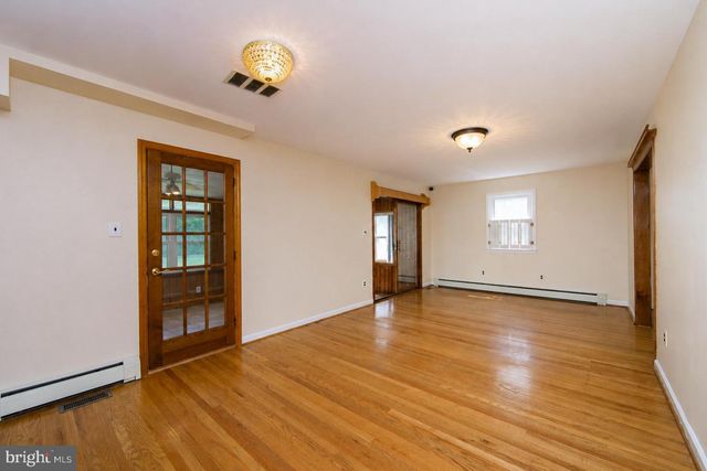 890 MANTUA BLVD, Sewell, NJ 08080