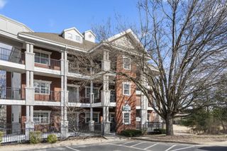 2800 Green Mountain Drive, 311, Branson, MO 65616