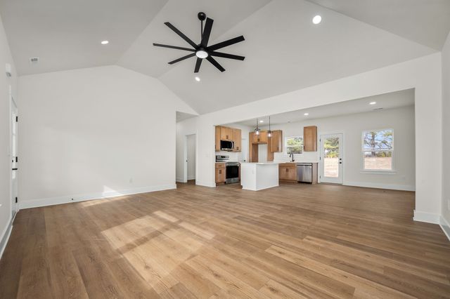 4185 Asbury Road, Manchester, TN 37355