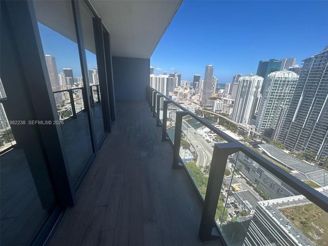 88 SW 7th St 3307, Miami, FL 33130