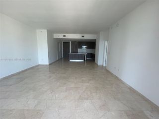 88 SW 7th St 3307, Miami, FL 33130