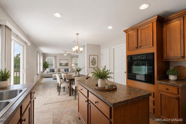 501 Manning WAY, Lake Geneva, WI 53147