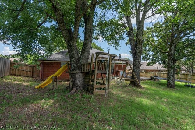 1421 Briarwood Drive, Alma, AR 72921