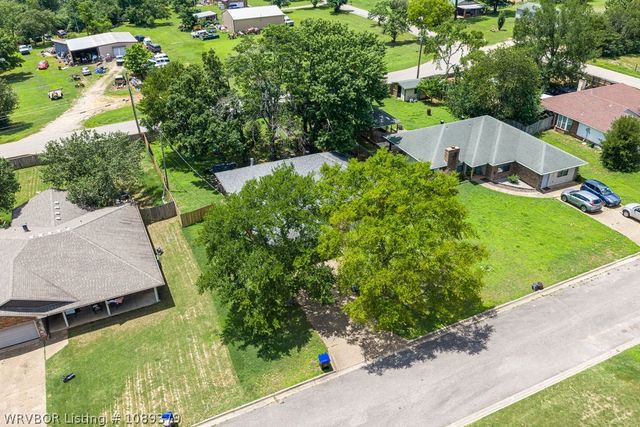 1421 Briarwood Drive, Alma, AR 72921