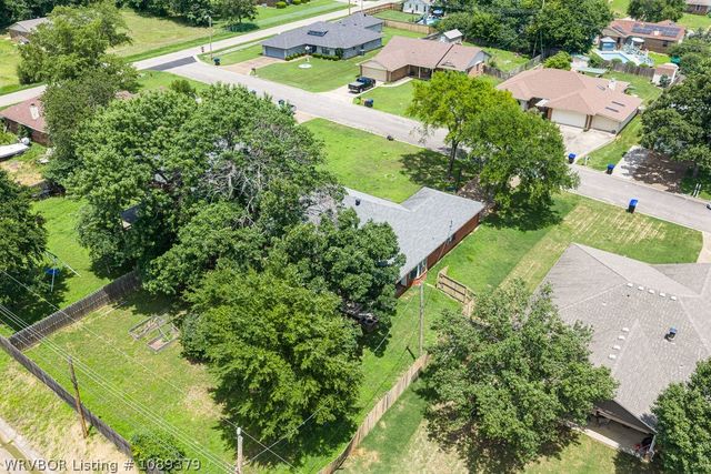 1421 Briarwood Drive, Alma, AR 72921