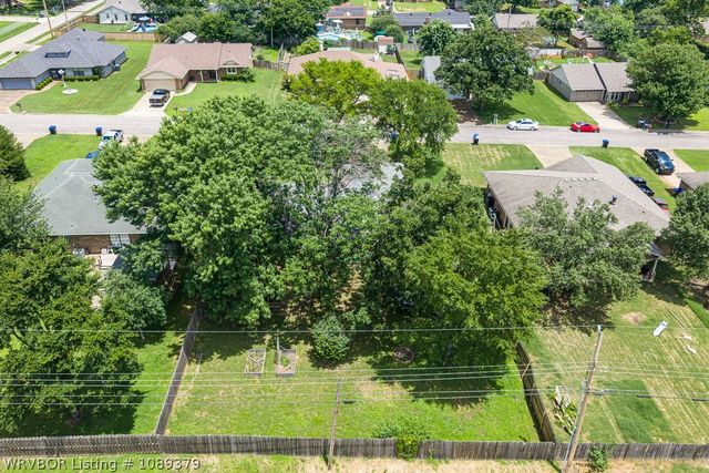 1421 Briarwood Drive, Alma, AR 72921