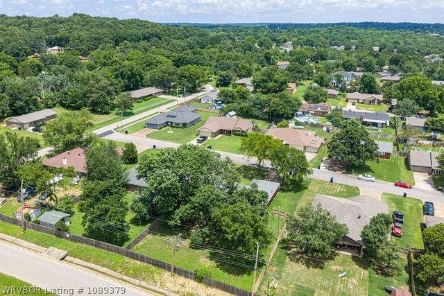 1421 Briarwood Drive, Alma, AR 72921
