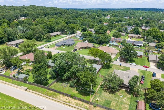 1421 Briarwood Drive, Alma, AR 72921
