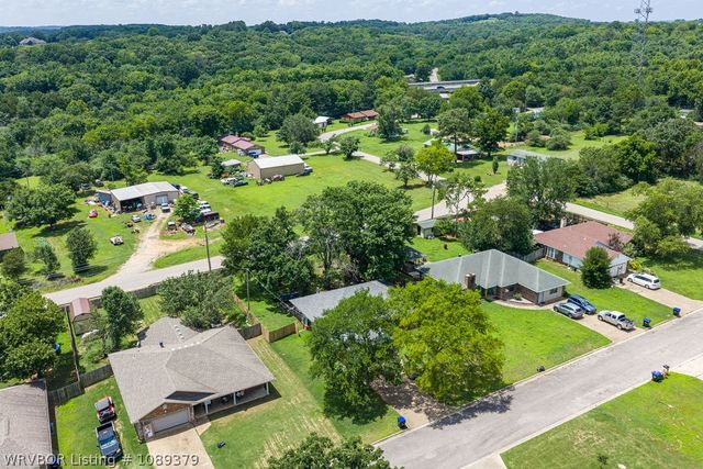 1421 Briarwood Drive, Alma, AR 72921