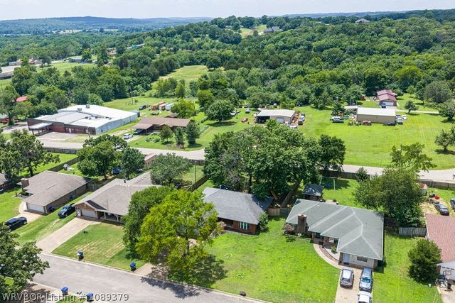 1421 Briarwood Drive, Alma, AR 72921