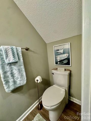 3261 White Oak Court, Claremont, NC 28610