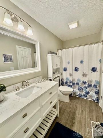 3261 White Oak Court, Claremont, NC 28610