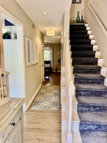3261 White Oak Court, Claremont, NC 28610