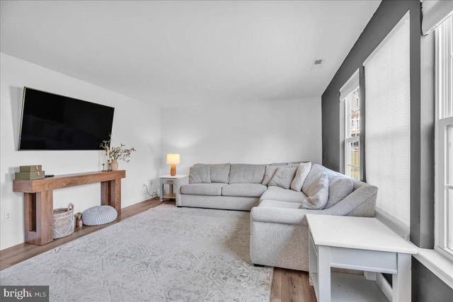 17 HORNER LN, Swedesboro, NJ 08085