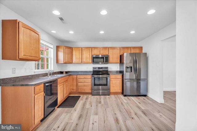 17 HORNER LN, Swedesboro, NJ 08085