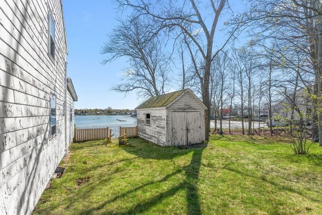 90 Water St, Danvers, MA 01923