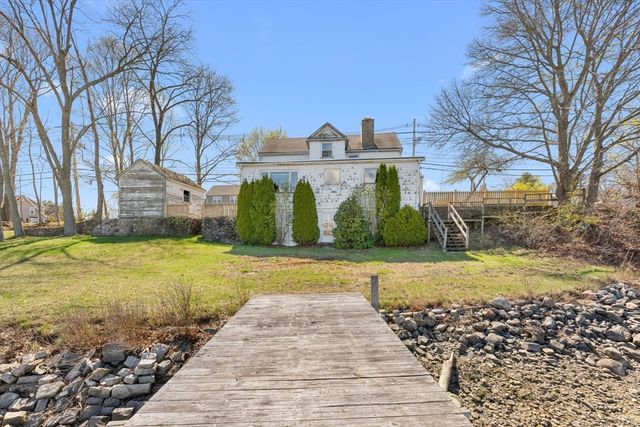 90 Water St, Danvers, MA 01923