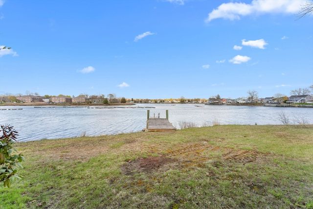 90 Water St, Danvers, MA 01923