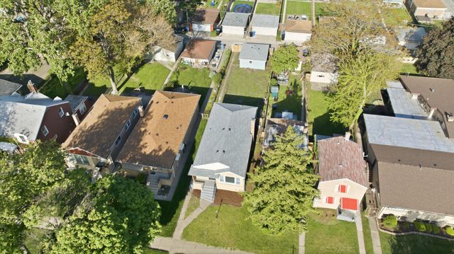 8243 S Wabash Avenue, Chicago, IL 60619