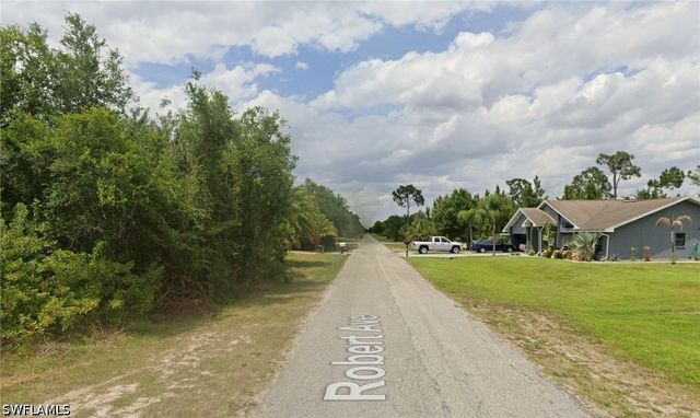 1019 Robert AVE, Lehigh Acres, FL 33936