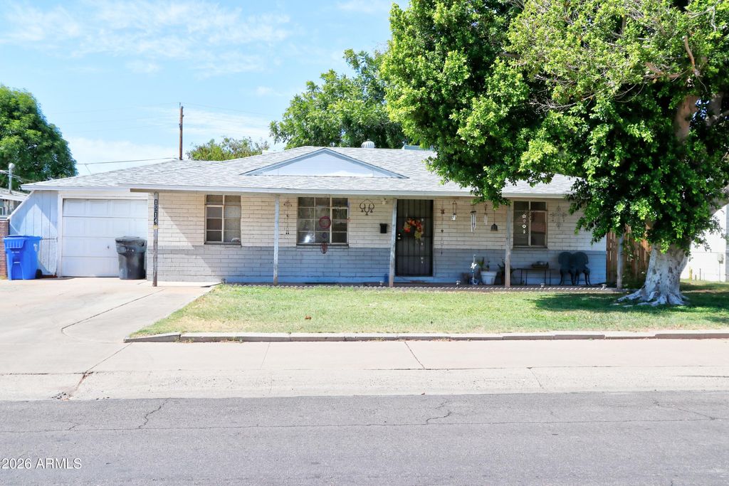 1514 W 1ST Place, Mesa, AZ 85201
