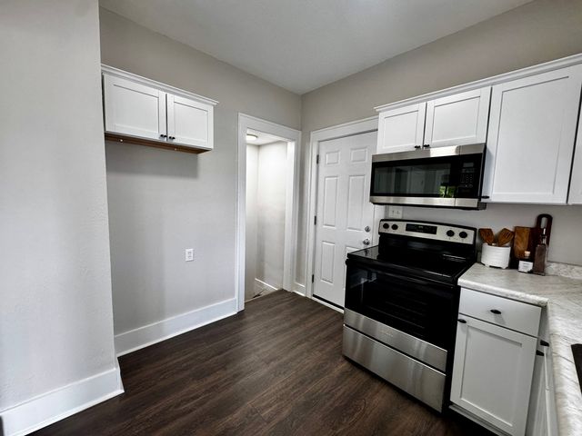 2038 N Myrtle Street, Davenport, IA 52804