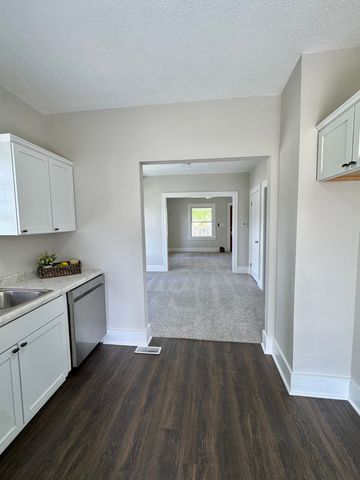 2038 N Myrtle Street, Davenport, IA 52804