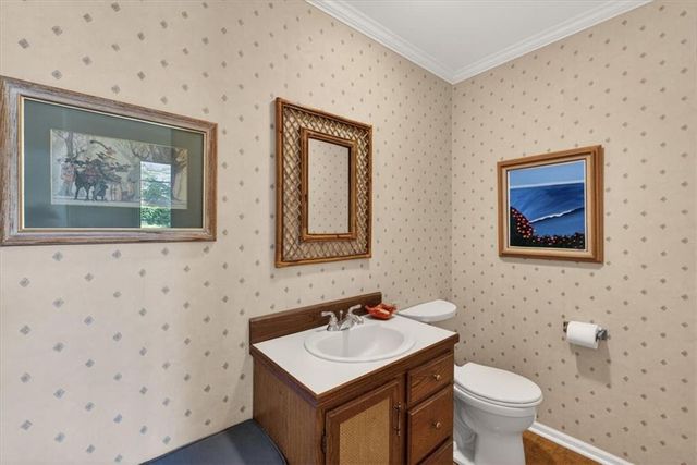 2910 W 66th Terrace, Mission Hills, KS 66208