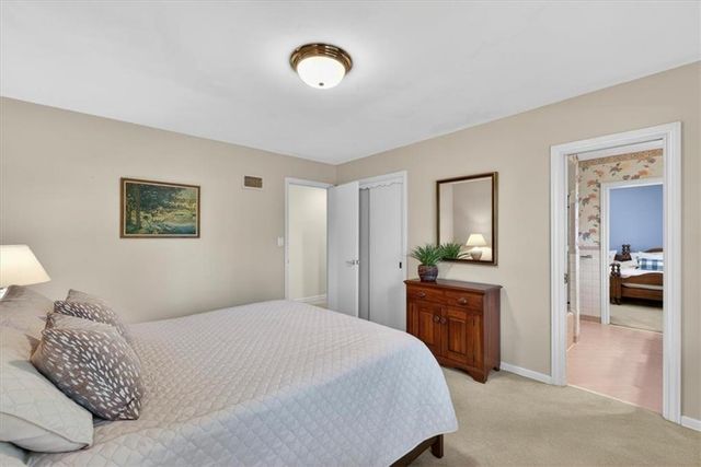 2910 W 66th Terrace, Mission Hills, KS 66208