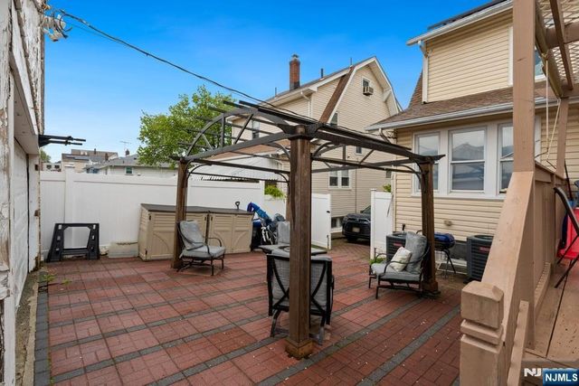 89 6th Street, Clifton, NJ 07011