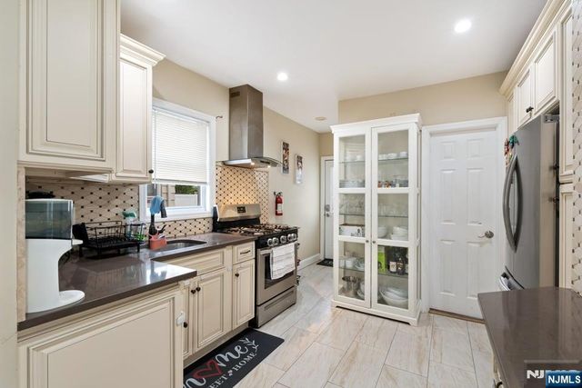 89 6th Street, Clifton, NJ 07011